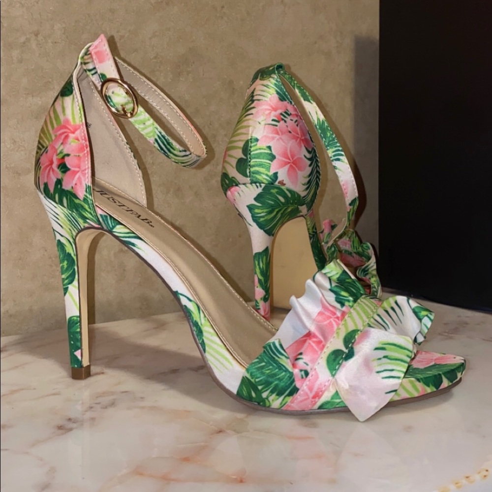 Madeline Ruffle Heels - Picture 1 of 2